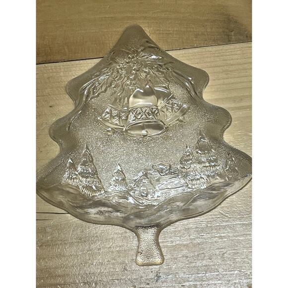 Christmas Decor Clear Glass Dish. Tree shape Candy. Nuts Trinkets. Bells. Cabin - Picture 4 of 7